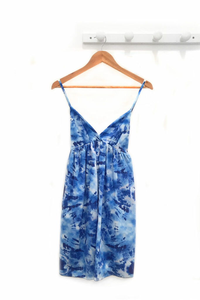 Vestido-estampado-azul-Lori
