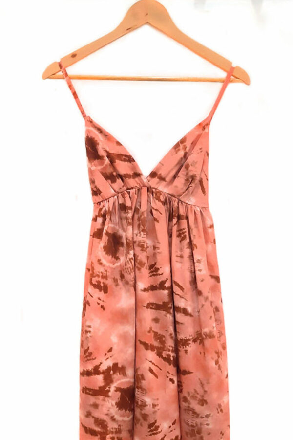 Vestido-estampado-marron-Lori-corto