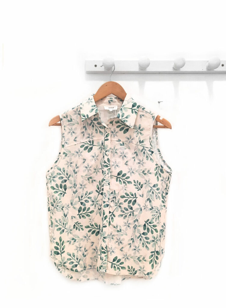 Camisa sin mangas estampada verde Roberta