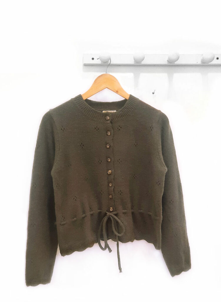 Chaqueta-de-punto-caqui-Hannah