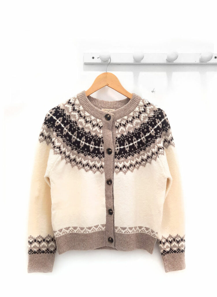 Chaqueta-manga-larga-cruda-Claire
