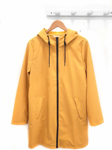 Ropa 41 Chubasquero-mostaza-Ura