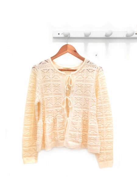 Ropa 47 Chaqueta-de-manga-larga-calada-en-crudo-Lucia