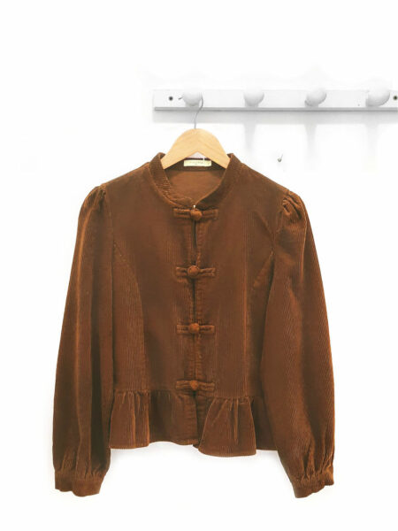 Ropa 11 Chaqueta-de-pana-chocolate-Maira